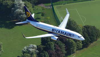 Ryanair Sun rekrutuje do czterech baz