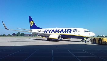 Samolot Ryanaira lądujący w Katowicach wyjechał poza drogę startową